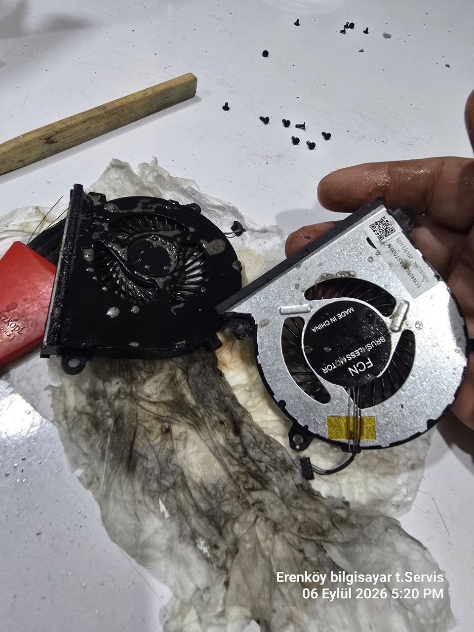 Laptop Fan Temizliği ve Termal Bakım ile Kadıköy Erenköy'de Serinleyin
